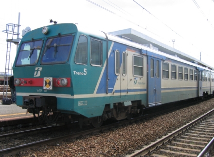 TRASPORTI - Vandali sulla Pinerolo-Chivasso, treni cancellati e ritardi