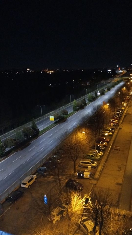 CORONAVIRUS - Tutto chiuso alla sera, strade deserte. Paesaggi fantasma, ma c'è ancora chi non vuole capire