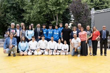 NICHELINO - Diecimila euro all'associazione di Karate per il viaggio a Tokyo: polemiche in Consiglio comunale