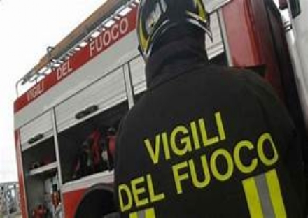 PANCALIERI - Va a fuoco tetto di una casa: struttura inagibile