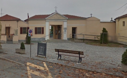 ORBASSANO - La denuncia del sindaco: «Escrementi sulla mia tomba di famiglia per dispetto».