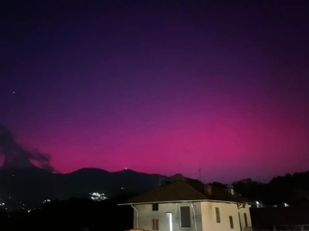 PROVINCIA - Lo spettacolo dell'Aurora Polare che ha colorato il cielo in tutto il Torinese
