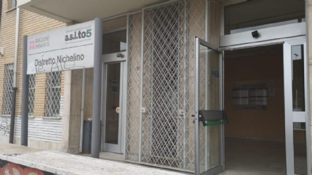 NICHELINO - Fa il matto in Asl e poi cerca di sfuggire ad un controllo: bloccato dai carabinieri