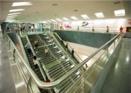 TRASPORTI - Il disabile in carrozzina bloccato in metro perché l'ascensore è guasto. Gtt: 'Cambi fermata'