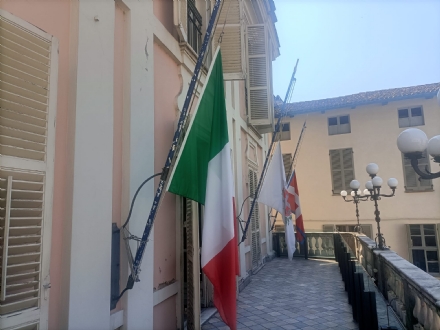 TRAGEDIA DI BRANDIZZO - La Regione indice un giorno di lutto regionale per i funerali degli operai