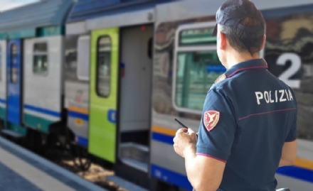 MONCALIERI-CARMAGNOLA - Controlli della polizia ferroviaria nelle stazioni