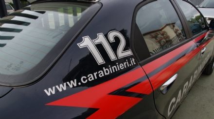 NICHELINO - Rapina un supermercato e si dà alla fuga, automobilista lo fa arrestare