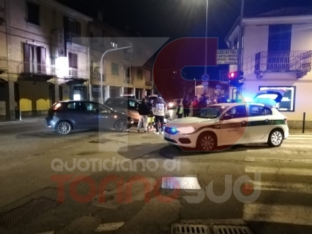 MONCALIERI - Incidente in strada Genova: paura nella serata