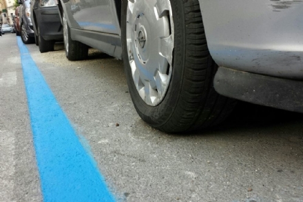 MONCALIERI - Il Comune sospende i parcheggi a pagamento per aiutare chi va in ospedale