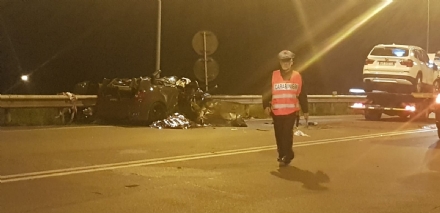 NICHELINO - Incidente mortale nella notte: la 35enne ferita è in prognosi riservata al Cto