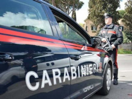 CARMAGNOLA - Maxi controllo dei carabinieri ai campi nomadi della città