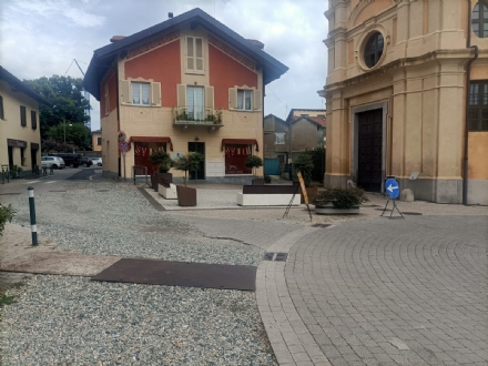 BEINASCO - Non si ferma all'alt e poi si schianta con il motorino rubato: arrestato