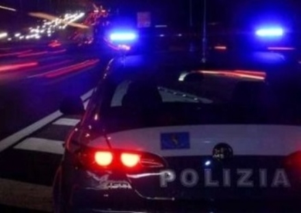 MONCALIERI - Incidente sulla sopraelevata: tre feriti e auto ribaltata