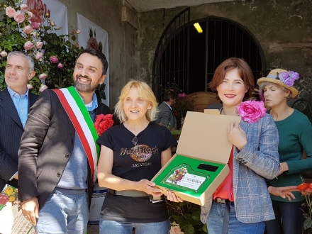 MONCALIERI - Grande successo per il concorso "Rosa da amatore" al castello