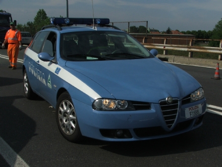 NICHELINO - Tre profughi clandestini nascosti in un camion di ricambi