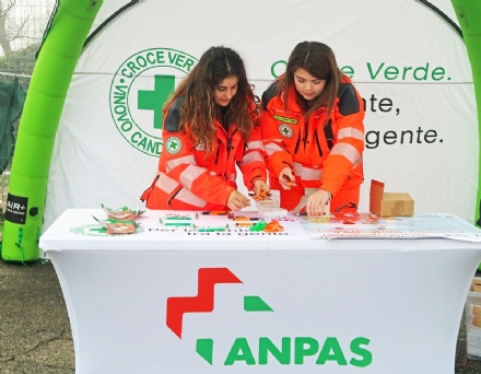 VINOVO - Il volontariato della Croce Verde in festa al Castello con simulazione di intervento