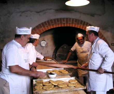 PIOBESI - Domenica 24 settembre arriva la sagra del Pane con il dolce 'Cariton'