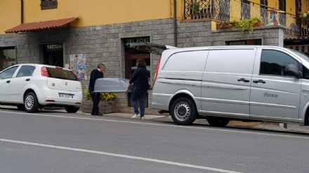 BEINASCO - Muore folgorato dalla macchina del caffè in un bar di Rivara. Ferito il figlio - FOTO