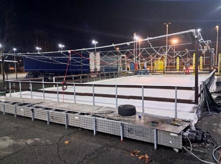 RIVALTA - Inverno troppo caldo, la pista di pattinaggio chiude sabato