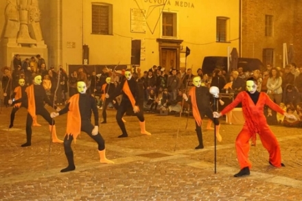 CARMAGNOLA - Per la notte di Halloween la città si trasforma in un 'luogo della paura'