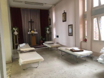 ORBASSANO - I posti letto al San Luigi nella chiesetta e sala convegni restano vuoti