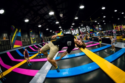 NICHELINO - Ai Viali il primo parco indoor dedicato al salto