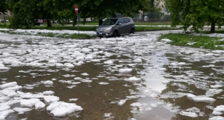 CINTURA - Il maltempo non molla la presa, l'allerta durerà anche oggi