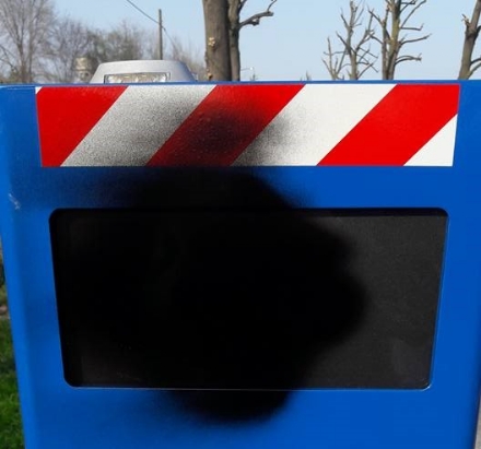 CARMAGNOLA - I nuovi box per il controllo della velocità già vandalizzati