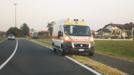 RIVALTA - Ciclista perde equilibrio e finisce nel fossato: grave al Cto