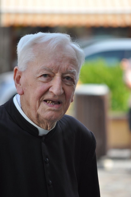 ORBASSANO - Don Giovanni Rolle ha compiuto 100 anni