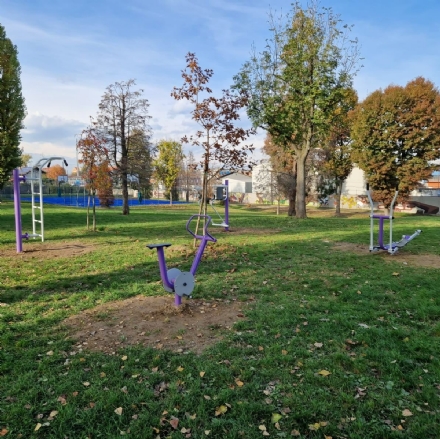 BEINASCO - A Borgaretto l'area fitness all'aperto nel giardino di via Don Minzoni