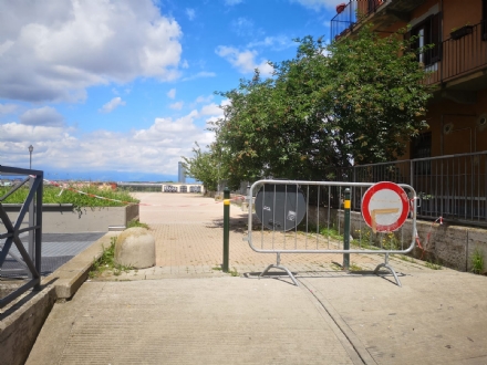 MONCALIERI - Stop alla malamovida in piazzale Aldo Moro: transenne e cinema per famiglie