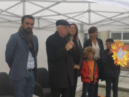 MONCALIERI - Il vescovo Nosiglia inaugura la nuova sede di 'Immaginazione e Lavoro'