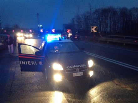 INCIDENTE MORTALE - AUTO PIRATA INVESTE PEDONE: L'AUTISTA IN FUGA. TRAGEDIA TRA STUPINIGI E ORBASSANO