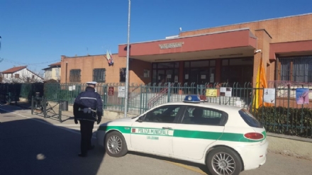 LA LOGGIA - Spari con scacciacani e danneggiamenti, baby banda identificata dalla polizia locale