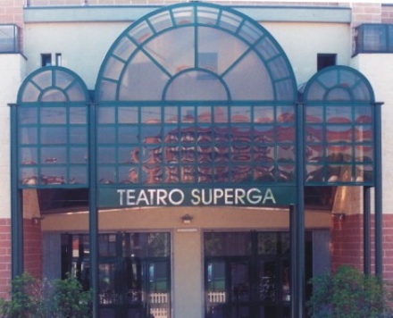 NICHELINO - LADRI AL TEATRO SUPERGA, RUBATO L'INCASSO