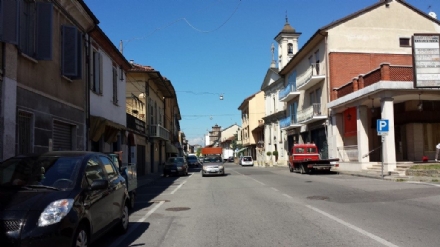 CARMAGNOLA - Via ai lavori di riqualificazione degli assi commerciali