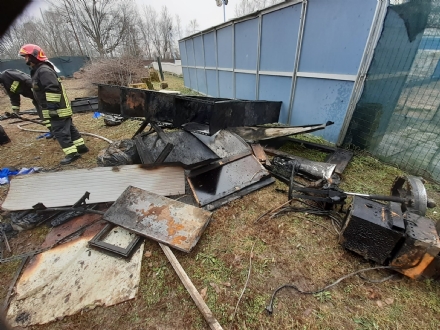 MONCALIERI - I container incendiati al California Dream dovevano essere rimossi nel 2005