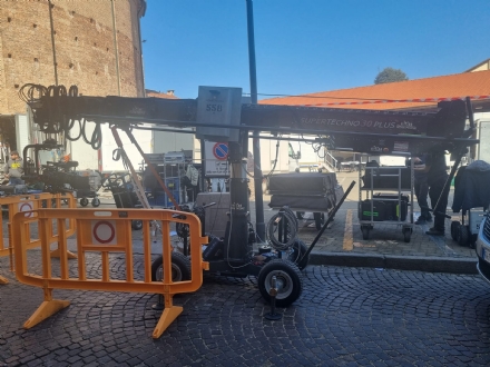 CARIGNANO - In centro storico le riprese del film di Johnny Depp con Riccardo Scamarcio