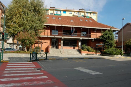 LA LOGGIA - Caos scuole a settembre: il Comune scrive alla dirigente: 'Pronti a sobbarcarci oneri'