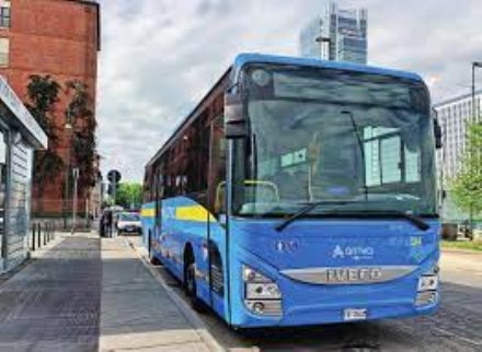 VINOVO - La protesta dei pendolari per gli aumenti dei biglietti autobus