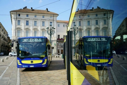 NICHELINO - Presentati i nuovi bus Gtt: saranno utilizzati per la linea 35