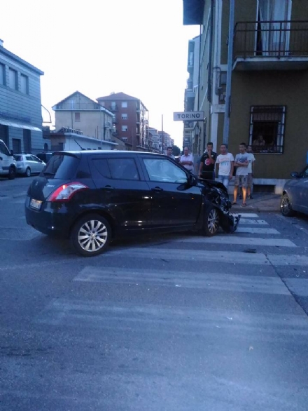 MONCALIERI - Dopo l'ennesimo incidente, arriva il segnale di Stop su via Carducci