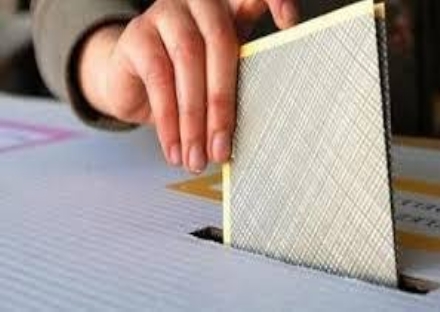 ELEZIONI - Due giorni al voto, i 18 enni di Moncalieri: 'Confusi alla nostra prima volta. Chi votare?'