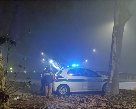 NICHELINO - Operato e in prognosi riservata l'uomo schiacciato dalla sua macchina in via Casalegno