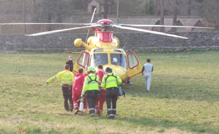 PIOSSASCO - Scontro auto-motorino al confine con Bruino: 17enne finisce al Cto