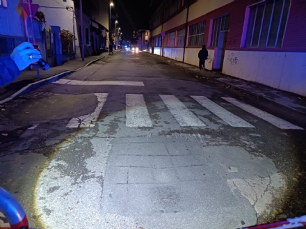 NICHELINO - Rischio voragine in via Milano: strada chiusa dagli agenti di Polizia municipale - FOTO