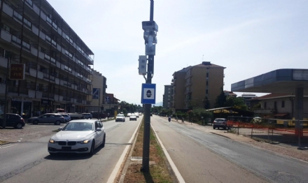 BEINASCO - Ecco gli occhi elettronici del velox che farà le multe in strada Torino