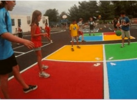 NICHELINO - Nasce il parco giochi diffuso anti Covid, con i divertimenti di una volta