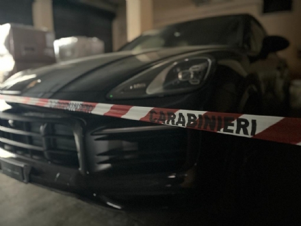 MONCALIERI - Furti con il Porsche Cayenne: trovata l'auto dei ladri parcheggiata alla Falchera - FOTO